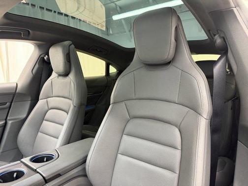 2022 Porsche Taycan 4S