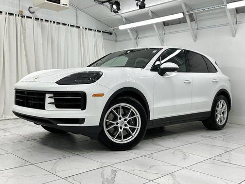 2024 Porsche Cayenne AWD