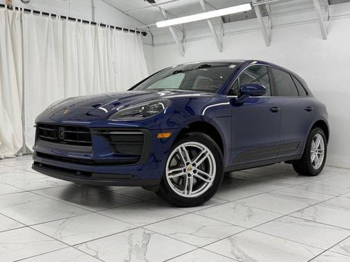 2025 Porsche Macan AWD