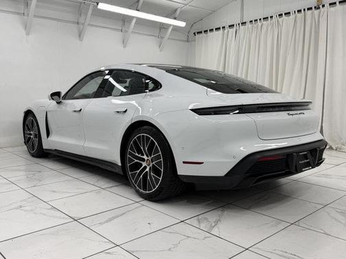 2023 Porsche Taycan GTS