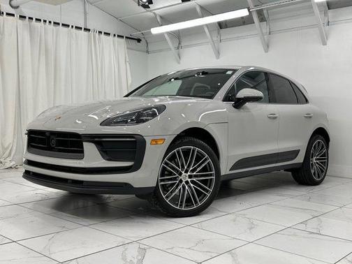 2024 Porsche Macan Base