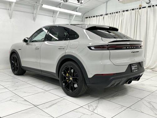 2024 Porsche Cayenne E-Hybrid S