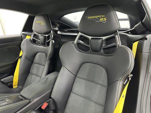 2024 Porsche 718 Cayman GT4 RS