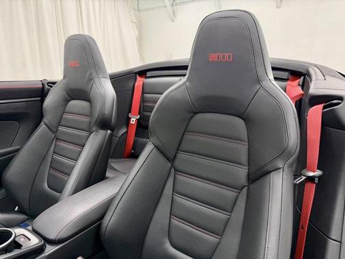 2023 Porsche 911 Carrera GTS