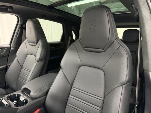 2026 Porsche Cayenne Cayenne Turbo E-Hybrid