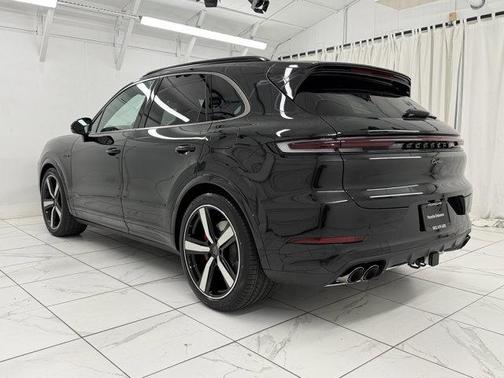 2026 Porsche Cayenne Cayenne Turbo E-Hybrid