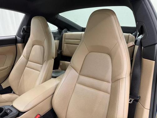 2021 Porsche 911 Carrera 4S