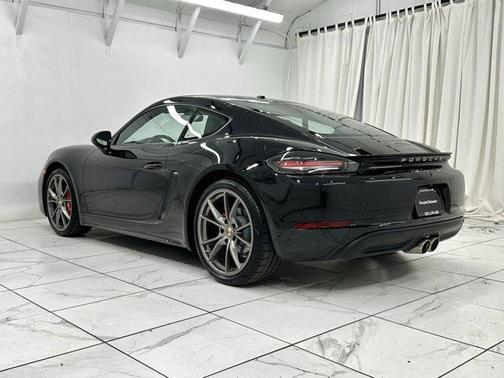 2024 Porsche 718 Cayman S