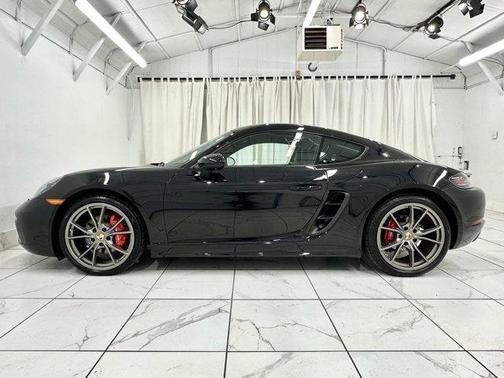 2024 Porsche 718 Cayman S