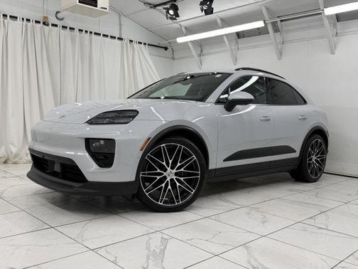 Volcano Grey Metallic 2024 Porsche Macan Macan Electric 4