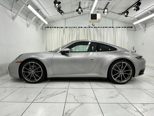 2024 Porsche 911 Carrera