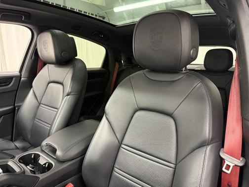 2022 Porsche Cayenne Cayenne E-Hybrid