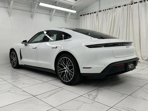 2024 Porsche Taycan RWD