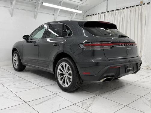 2025 Porsche Macan 