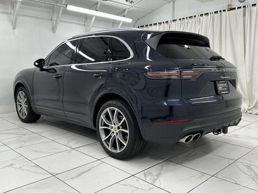 2022 Porsche Cayenne S