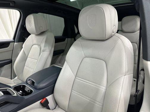 2022 Porsche Cayenne S