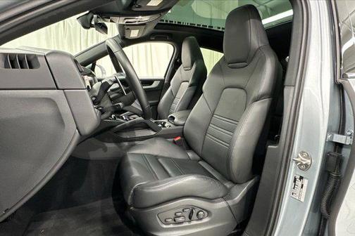 2024 Porsche Cayenne Coupe AWD