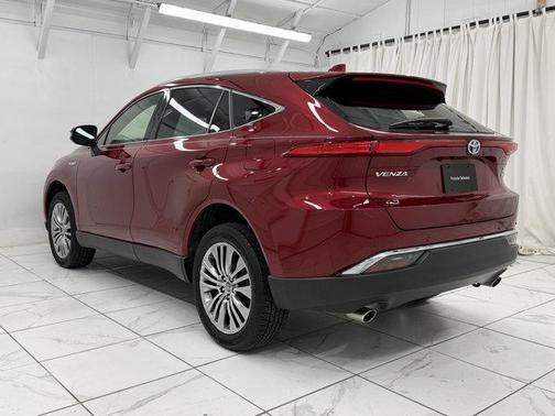 2021 Toyota Venza XLE