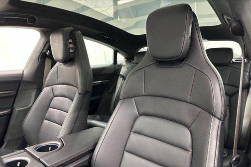 2025 Porsche Taycan Turbo