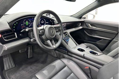 2025 Porsche Taycan Turbo
