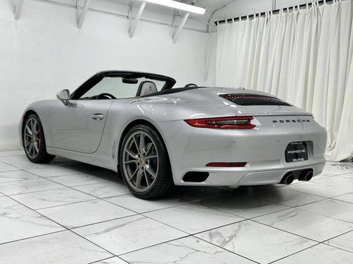2019 Porsche 911 Carrera S