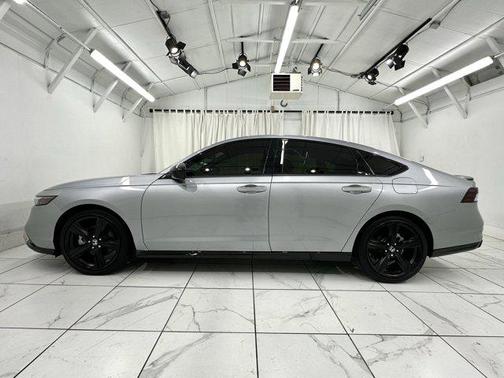 2023 Honda Accord Hybrid Base