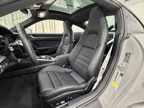 2026 Porsche 911 Carrera 4S