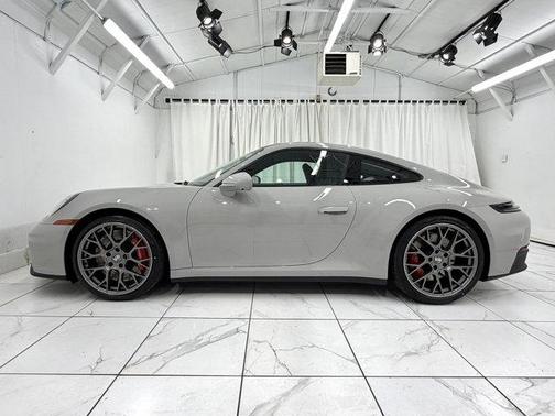 2026 Porsche 911 Carrera 4S
