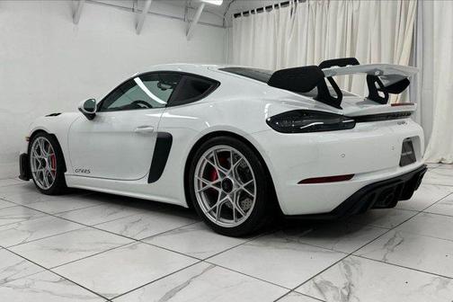 2024 Porsche 718 Cayman GT4 RS