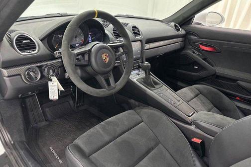 2024 Porsche 718 Cayman GT4 RS