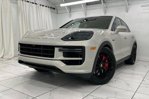 2024 Porsche Cayenne E-Hybrid S