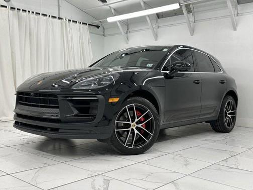 2022 Porsche Macan Base