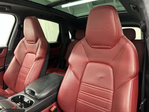 2021 Porsche Cayenne E-Hybrid S