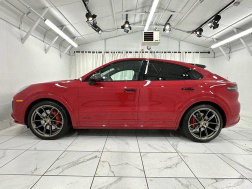 2021 Porsche Cayenne GTS