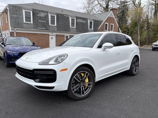 2023 Porsche Cayenne Turbo