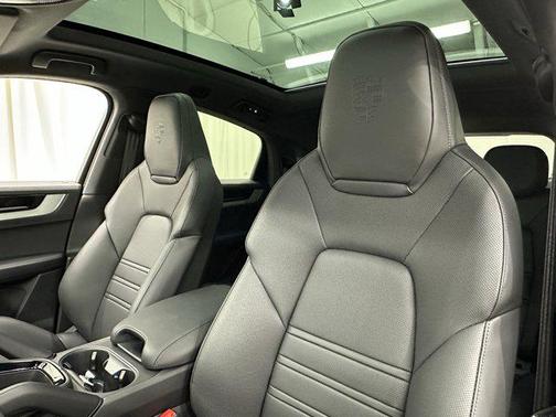 2026 Porsche Cayenne Coupe AWD