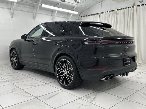 2026 Porsche Cayenne Coupe AWD