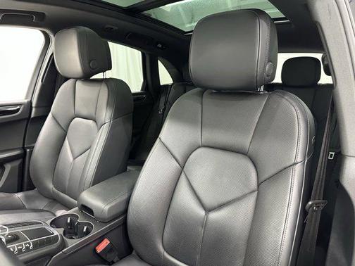 2020 Porsche Macan S