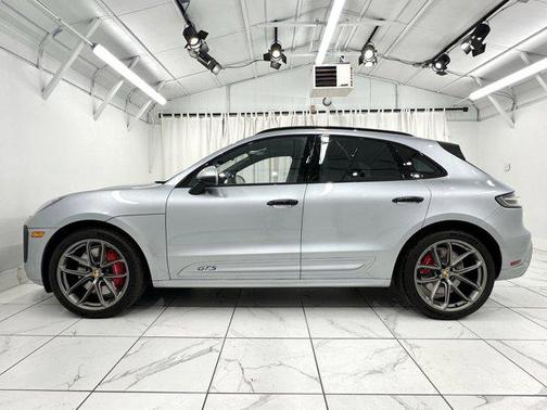 2022 Porsche Macan GTS