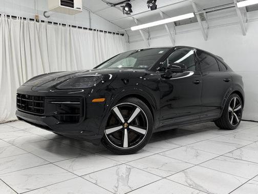 2025 Porsche Cayenne GTS