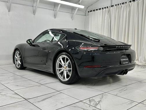 2024 Porsche 718 Cayman 