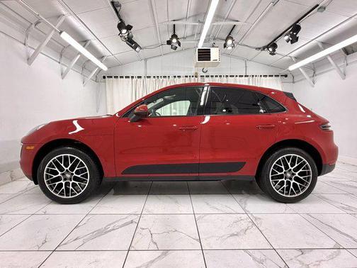 2017 Porsche Macan AWD