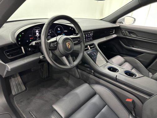 2022 Porsche Taycan RWD