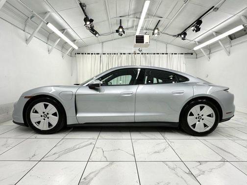 2022 Porsche Taycan RWD