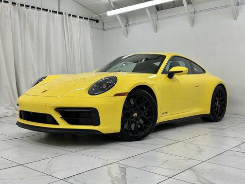2023 Porsche 911 Carrera GTS
