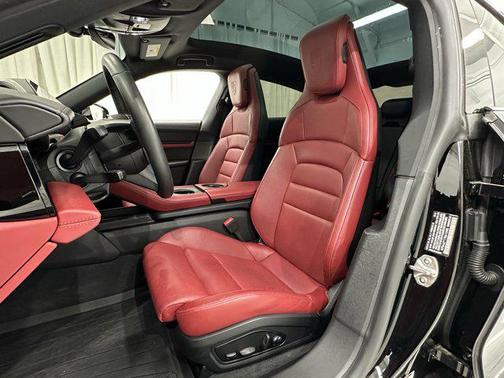2024 Porsche Taycan RWD