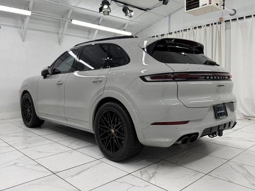 2024 Porsche Cayenne Cayenne