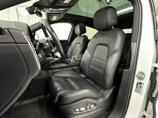 2020 Porsche Cayenne S