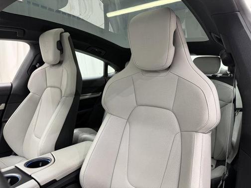 2024 Porsche Taycan 4S