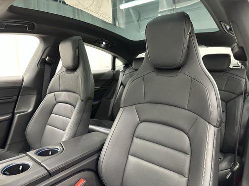 2024 Porsche Taycan 4S